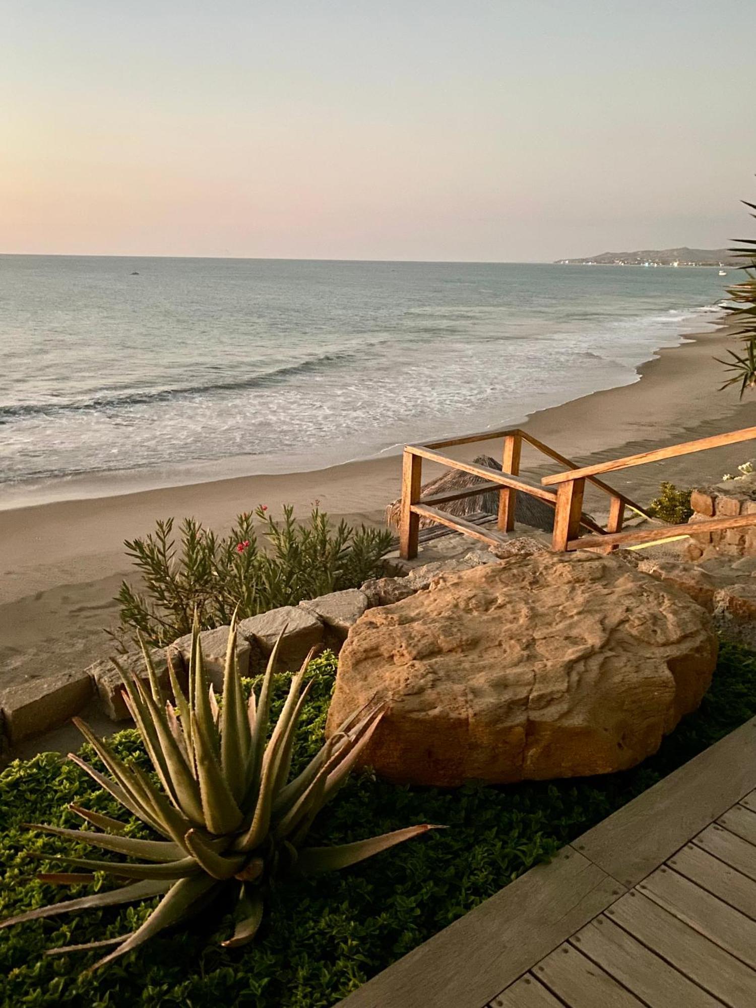 La Playa Hotell Los Órganos Eksteriør bilde